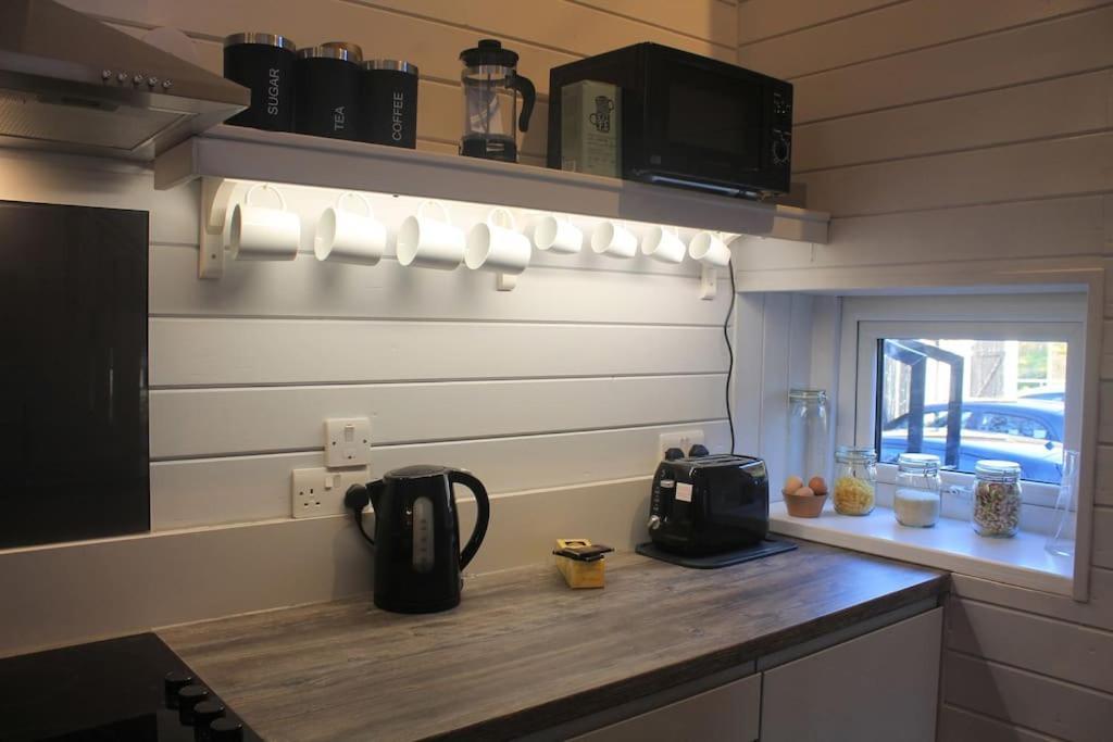 Villa The Scullery - A Quirky Annex With Wood Fire Huddersfield Exterior foto